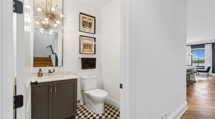 Tampa, Florida 33609, 5 Bedroom Bedrooms, ,5 Bathroombathrooms,Residential,For Sale,Mariner,0,Mfrtb8524372