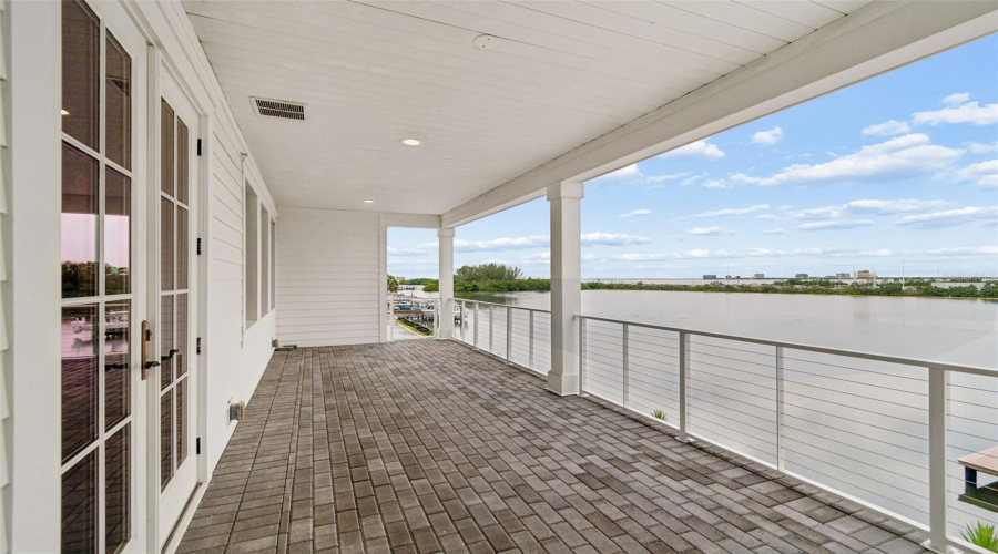 Tampa, Florida 33609, 5 Bedroom Bedrooms, ,5 Bathroombathrooms,Residential,For Sale,Mariner,0,Mfrtb8524372