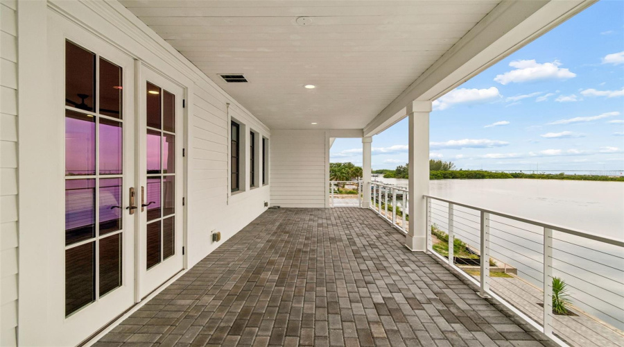 Tampa, Florida 33609, 5 Bedroom Bedrooms, ,5 Bathroombathrooms,Residential,For Sale,Mariner,0,Mfrtb8524372