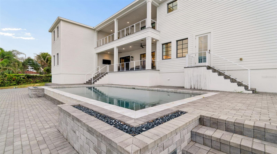 Tampa, Florida 33609, 5 Bedroom Bedrooms, ,5 Bathroombathrooms,Residential,For Sale,Mariner,0,Mfrtb8524372