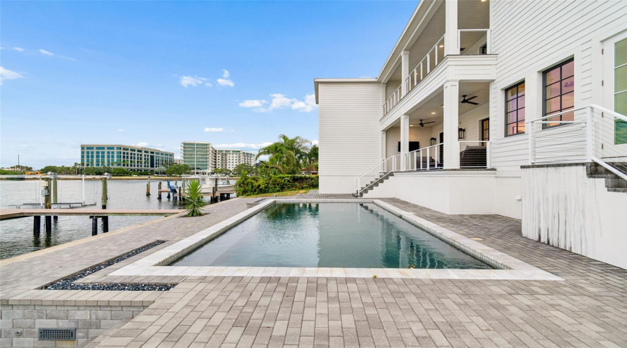 Tampa, Florida 33609, 5 Bedroom Bedrooms, ,5 Bathroombathrooms,Residential,For Sale,Mariner,0,Mfrtb8524372