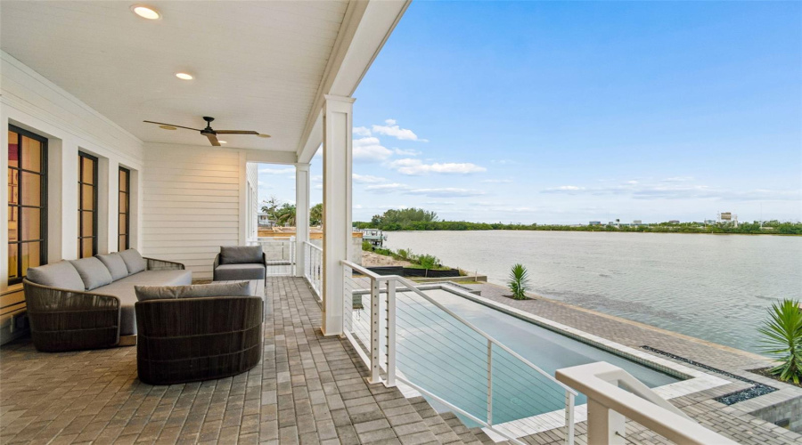 Tampa, Florida 33609, 5 Bedroom Bedrooms, ,5 Bathroombathrooms,Residential,For Sale,Mariner,0,Mfrtb8524372