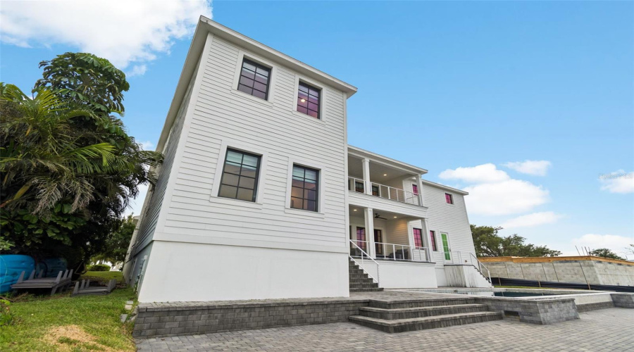 Tampa, Florida 33609, 5 Bedroom Bedrooms, ,5 Bathroombathrooms,Residential,For Sale,Mariner,0,Mfrtb8524372