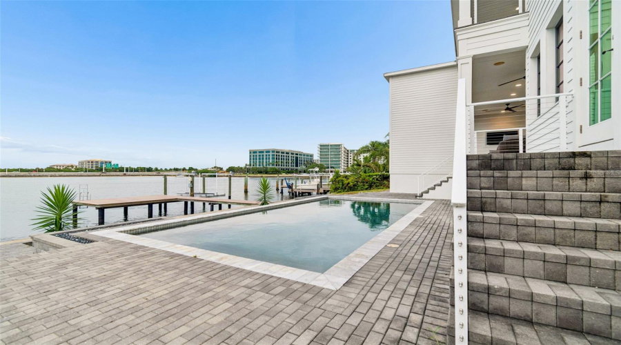 Tampa, Florida 33609, 5 Bedroom Bedrooms, ,5 Bathroombathrooms,Residential,For Sale,Mariner,0,Mfrtb8524372