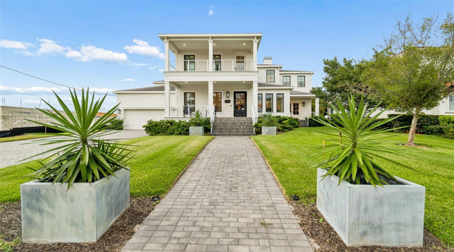 Tampa, Florida 33609, 5 Bedroom Bedrooms, ,5 Bathroombathrooms,Residential,For Sale,Mariner,0,Mfrtb8524372