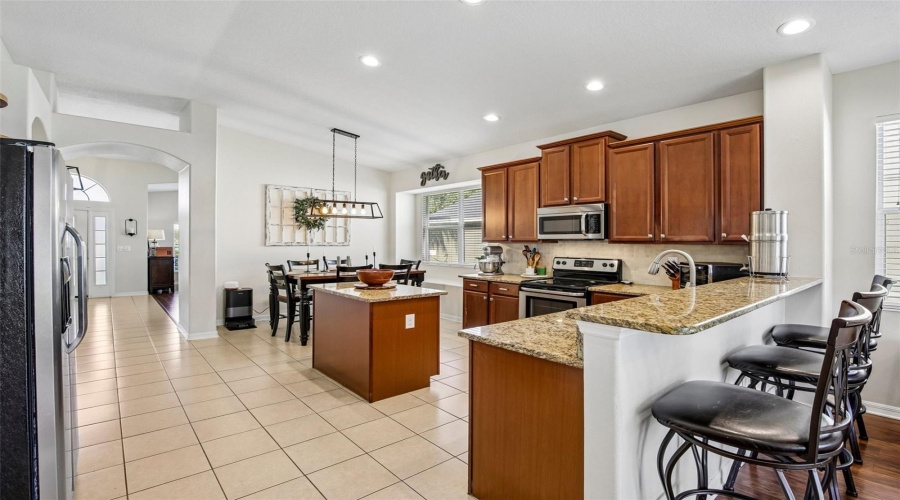 Bradenton, Florida 34203, 3 Bedroom Bedrooms, ,2 Bathroombathrooms,Residential,For Sale,58Th,0,Mfra4698329