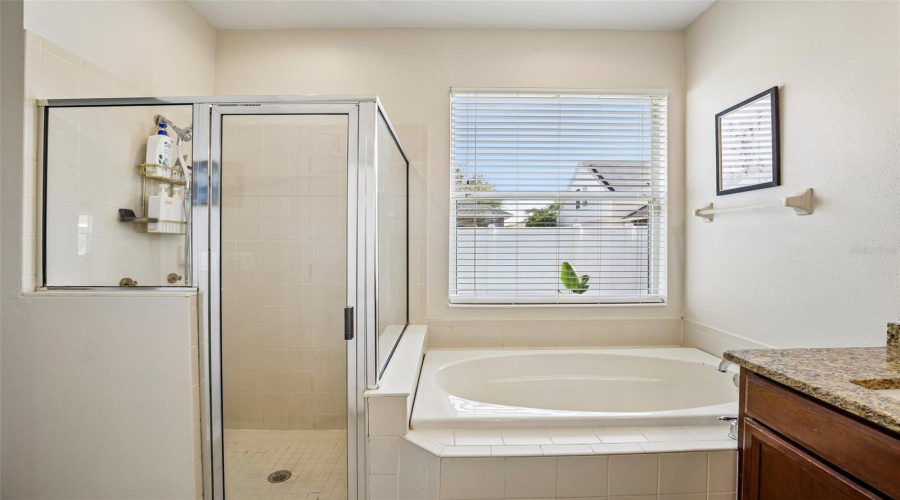 Bradenton, Florida 34203, 3 Bedroom Bedrooms, ,2 Bathroombathrooms,Residential,For Sale,58Th,0,Mfra4698329