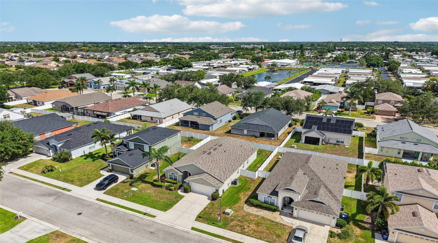 Bradenton, Florida 34203, 3 Bedroom Bedrooms, ,2 Bathroombathrooms,Residential,For Sale,58Th,0,Mfra4698329