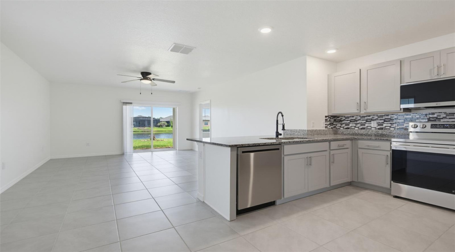 New Smyrna Beach, Florida 32168, 3 Bedroom Bedrooms, ,2 Bathroombathrooms,Residential,For Sale,Caryota,0,Mfrtb8530772