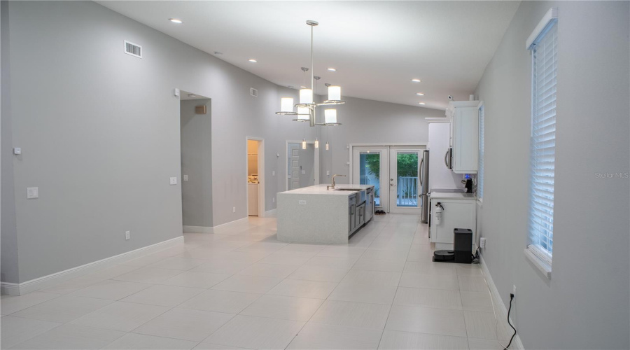Tampa, Florida 33604, 3 Bedroom Bedrooms, ,2 Bathroombathrooms,Residential,For Sale,Mitchell,0,Mfrtb8527285
