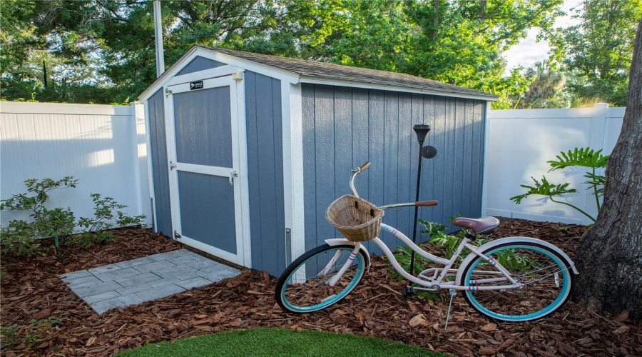 Tampa, Florida 33604, 3 Bedroom Bedrooms, ,2 Bathroombathrooms,Residential,For Sale,Mitchell,0,Mfrtb8527285