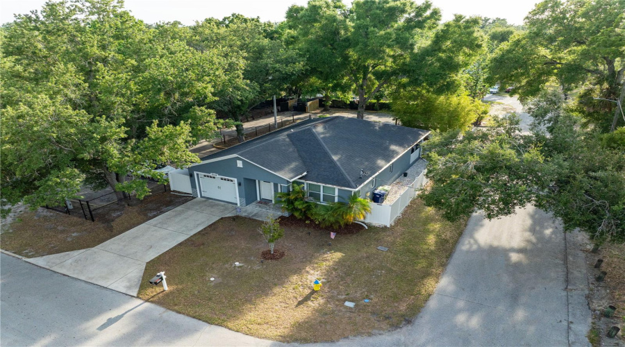 Tampa, Florida 33604, 3 Bedroom Bedrooms, ,2 Bathroombathrooms,Residential,For Sale,Mitchell,0,Mfrtb8527285