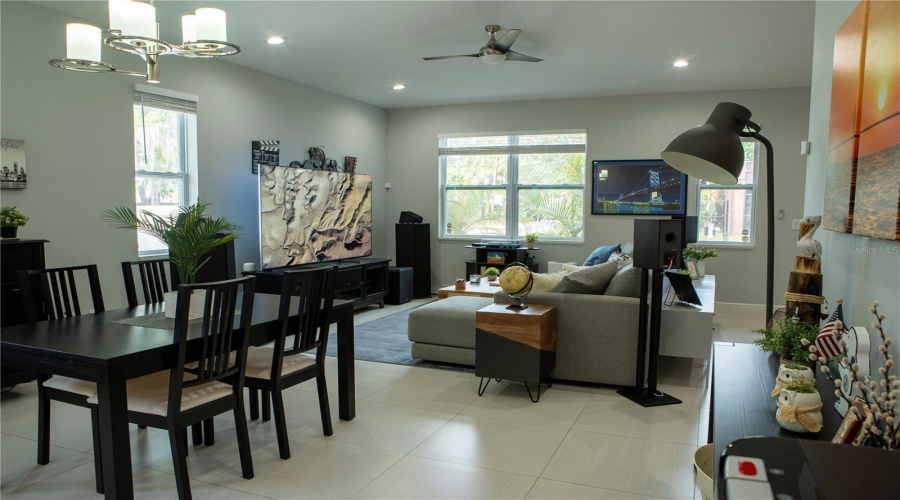 Tampa, Florida 33604, 3 Bedroom Bedrooms, ,2 Bathroombathrooms,Residential,For Sale,Mitchell,0,Mfrtb8527285