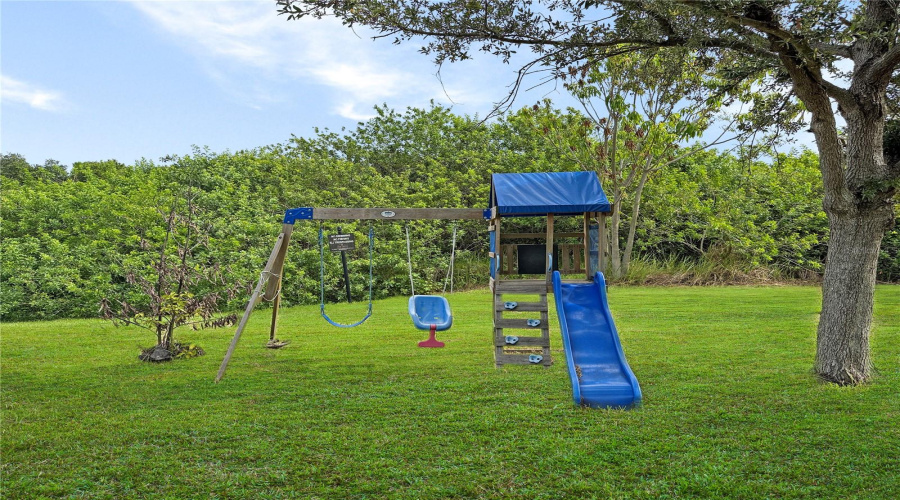 Riverview, Florida 33578, 3 Bedroom Bedrooms, ,2 Bathroombathrooms,Residential,For Sale,Forest Mere,0,Mfrtb8514681