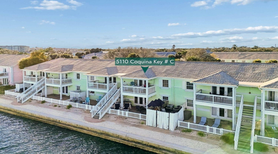 St Petersburg, Florida 33705, 1 Bedroom Bedrooms, ,1 Bathroombathrooms,Residential,For Sale,Coquina Key,0,Mfrtb8473440