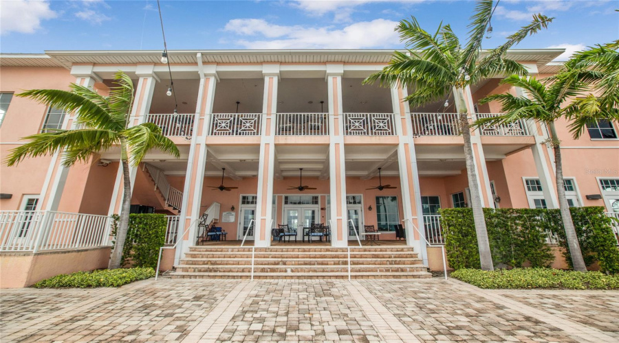 Yacht Club Rear