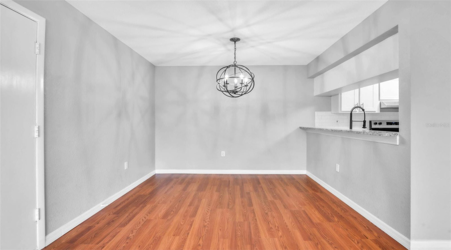 Sarasota, Florida 34232, 2 Bedroom Bedrooms, ,2 Bathroombathrooms,Residential,For Sale,Beneva,0,Mfrtb8516148