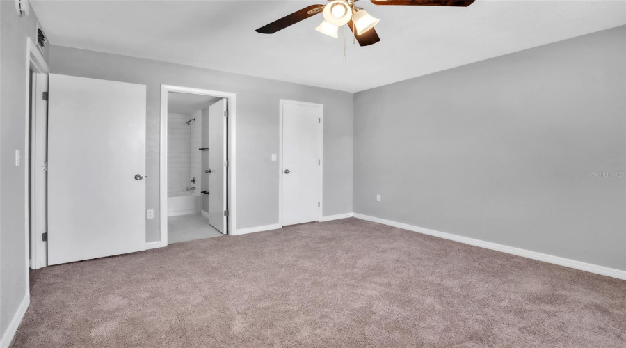 Sarasota, Florida 34232, 2 Bedroom Bedrooms, ,2 Bathroombathrooms,Residential,For Sale,Beneva,0,Mfrtb8516148