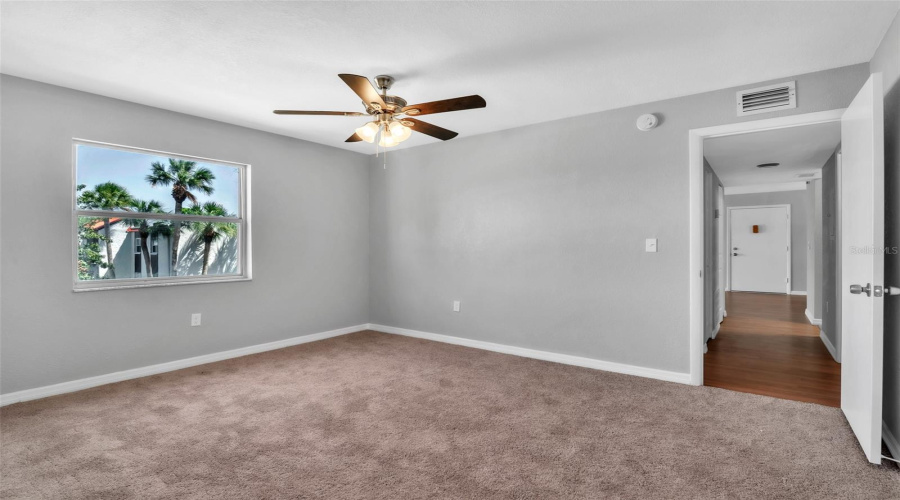 Sarasota, Florida 34232, 2 Bedroom Bedrooms, ,2 Bathroombathrooms,Residential,For Sale,Beneva,0,Mfrtb8516148