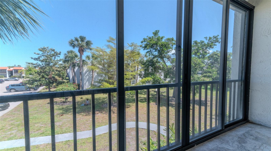 Sarasota, Florida 34232, 2 Bedroom Bedrooms, ,2 Bathroombathrooms,Residential,For Sale,Beneva,0,Mfrtb8516148