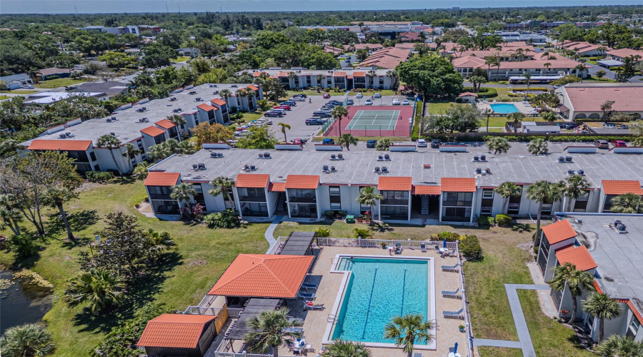 Sarasota, Florida 34232, 2 Bedroom Bedrooms, ,2 Bathroombathrooms,Residential,For Sale,Beneva,0,Mfrtb8516148