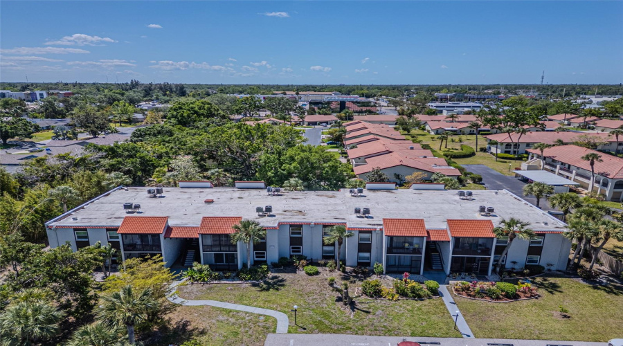 Sarasota, Florida 34232, 2 Bedroom Bedrooms, ,2 Bathroombathrooms,Residential,For Sale,Beneva,0,Mfrtb8516148