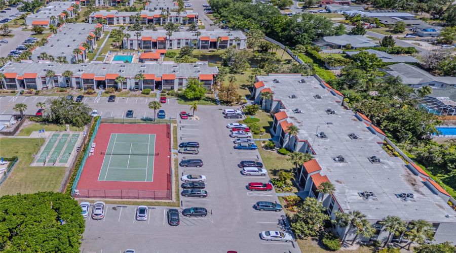 Sarasota, Florida 34232, 2 Bedroom Bedrooms, ,2 Bathroombathrooms,Residential,For Sale,Beneva,0,Mfrtb8516148