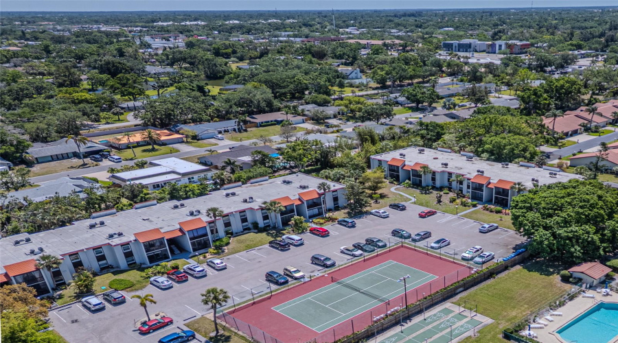 Sarasota, Florida 34232, 2 Bedroom Bedrooms, ,2 Bathroombathrooms,Residential,For Sale,Beneva,0,Mfrtb8516148