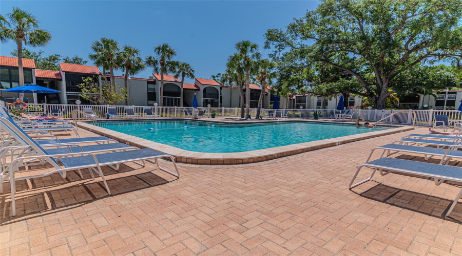 Sarasota, Florida 34232, 2 Bedroom Bedrooms, ,2 Bathroombathrooms,Residential,For Sale,Beneva,0,Mfrtb8516148