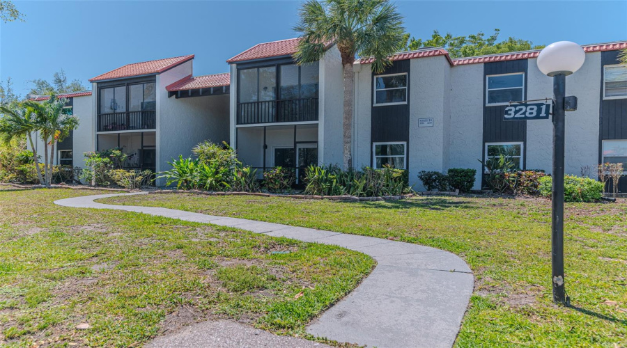 Sarasota, Florida 34232, 2 Bedroom Bedrooms, ,2 Bathroombathrooms,Residential,For Sale,Beneva,0,Mfrtb8516148