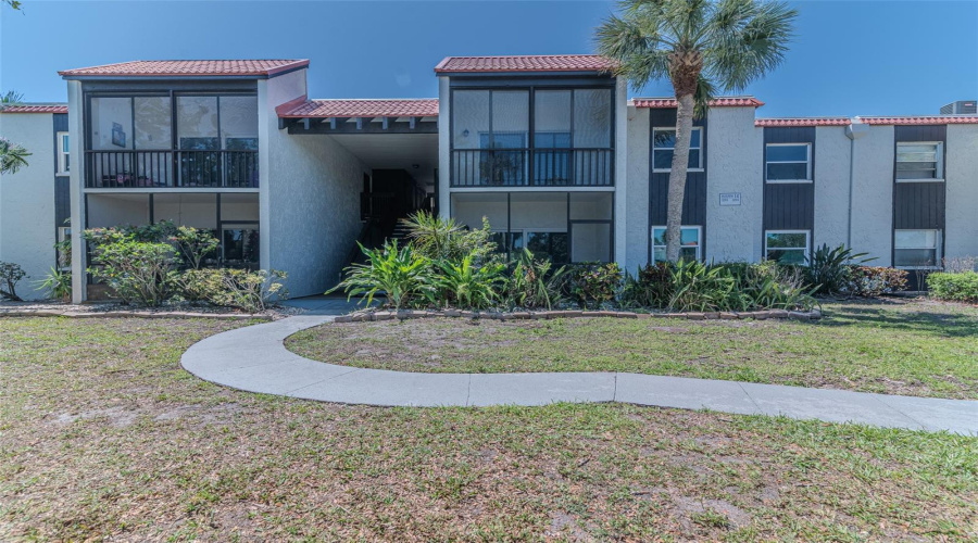 Sarasota, Florida 34232, 2 Bedroom Bedrooms, ,2 Bathroombathrooms,Residential,For Sale,Beneva,0,Mfrtb8516148