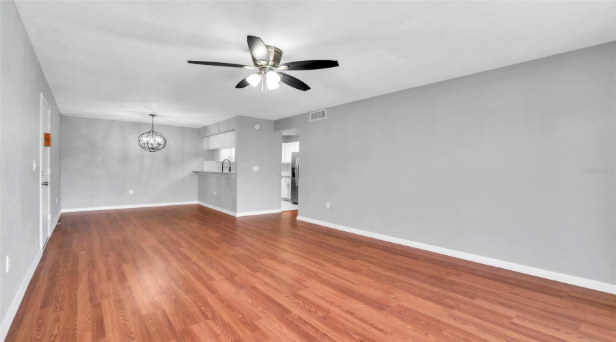 Sarasota, Florida 34232, 2 Bedroom Bedrooms, ,2 Bathroombathrooms,Residential,For Sale,Beneva,0,Mfrtb8516148