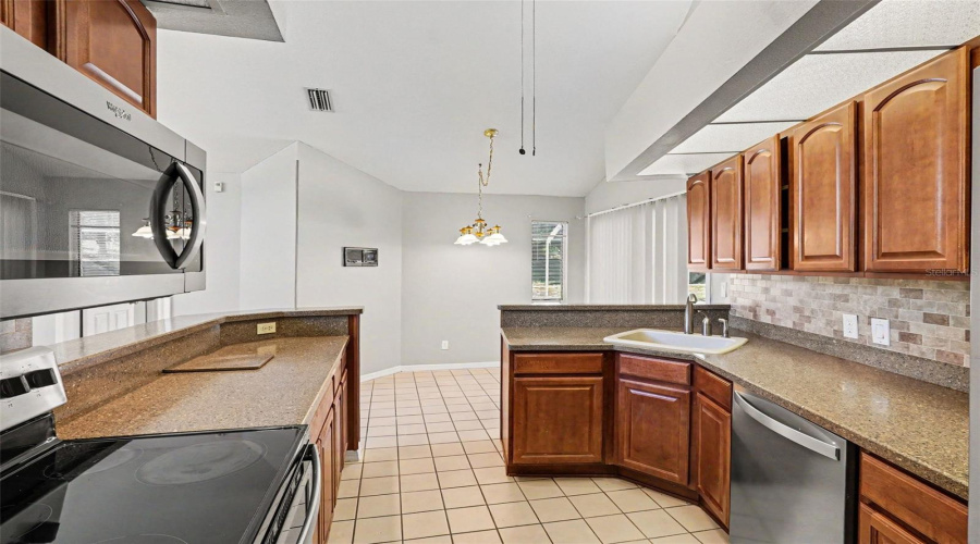 Spring Hill, Florida 34609, 3 Bedroom Bedrooms, ,2 Bathroombathrooms,Residential,For Sale,Everard,0,Mfrtb8517073