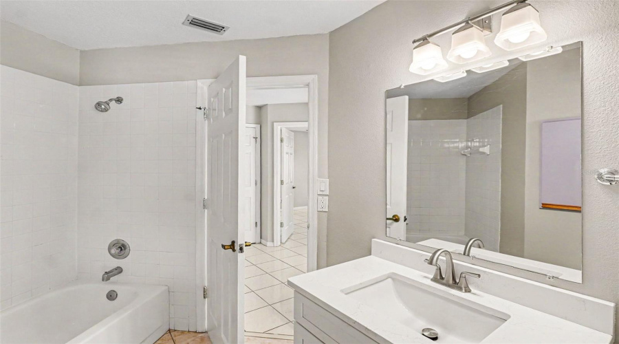 Spring Hill, Florida 34609, 3 Bedroom Bedrooms, ,2 Bathroombathrooms,Residential,For Sale,Everard,0,Mfrtb8517073