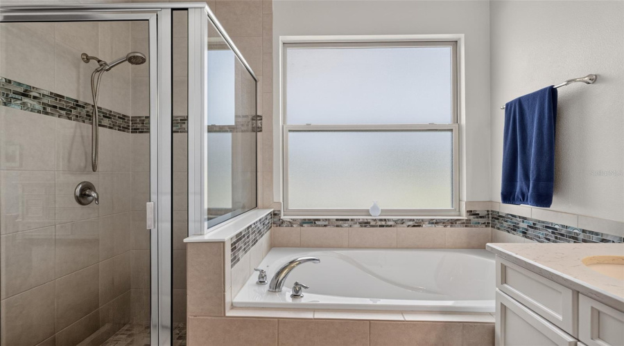 Sorrento, Florida 32776, 3 Bedroom Bedrooms, ,2 Bathroombathrooms,Residential,For Sale,Woodhill,0,Mfro6427487