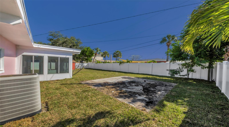 St Pete Beach, Florida 33706, 2 Bedroom Bedrooms, ,2 Bathroombathrooms,Residential,For Sale,88Th,0,Mfrw7880900