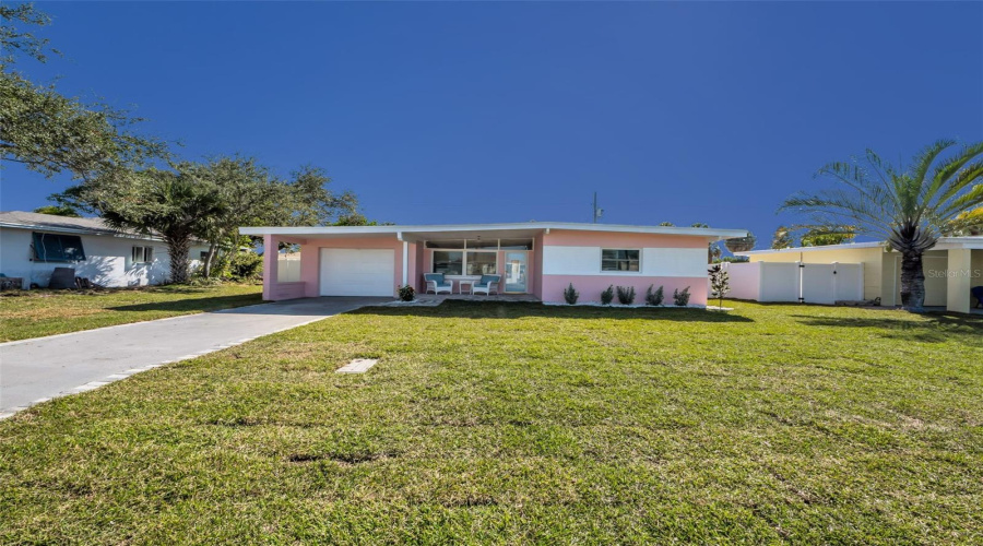 St Pete Beach, Florida 33706, 2 Bedroom Bedrooms, ,2 Bathroombathrooms,Residential,For Sale,88Th,0,Mfrw7880900