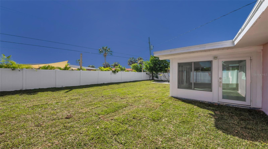 St Pete Beach, Florida 33706, 2 Bedroom Bedrooms, ,2 Bathroombathrooms,Residential,For Sale,88Th,0,Mfrw7880900