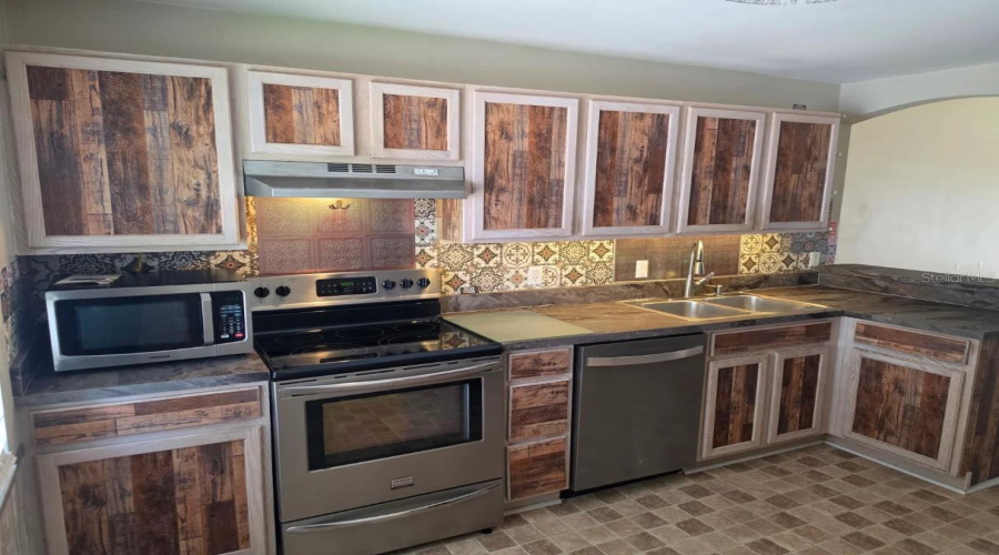 Davenport, Florida 33837, 3 Bedroom Bedrooms, ,2 Bathroombathrooms,Residential,For Sale,Eagle Ridge,0,Mfrg5115084