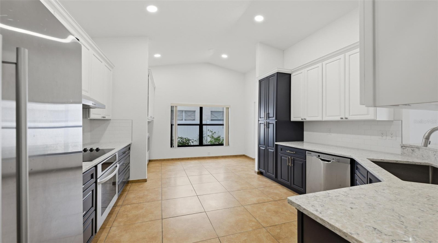 Brandon, Florida 33511, 3 Bedroom Bedrooms, ,2 Bathroombathrooms,Residential,For Sale,Flaxwood,0,Mfrtb8543003
