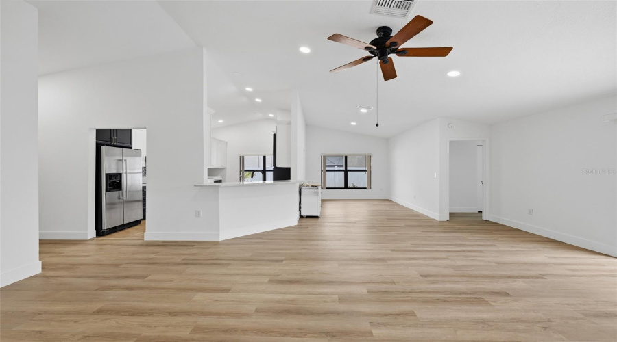 Brandon, Florida 33511, 3 Bedroom Bedrooms, ,2 Bathroombathrooms,Residential,For Sale,Flaxwood,0,Mfrtb8543003