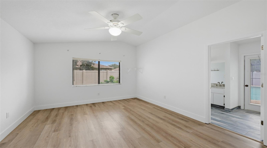 Brandon, Florida 33511, 3 Bedroom Bedrooms, ,2 Bathroombathrooms,Residential,For Sale,Flaxwood,0,Mfrtb8543003