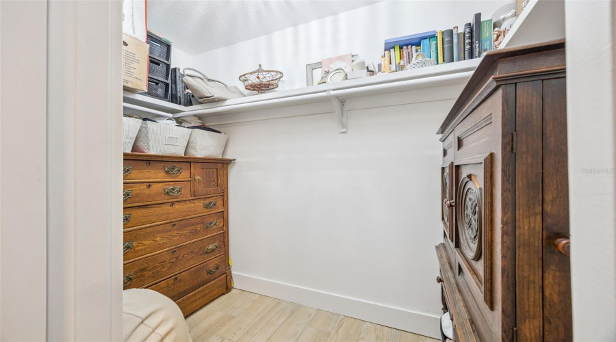 Walk In Closet