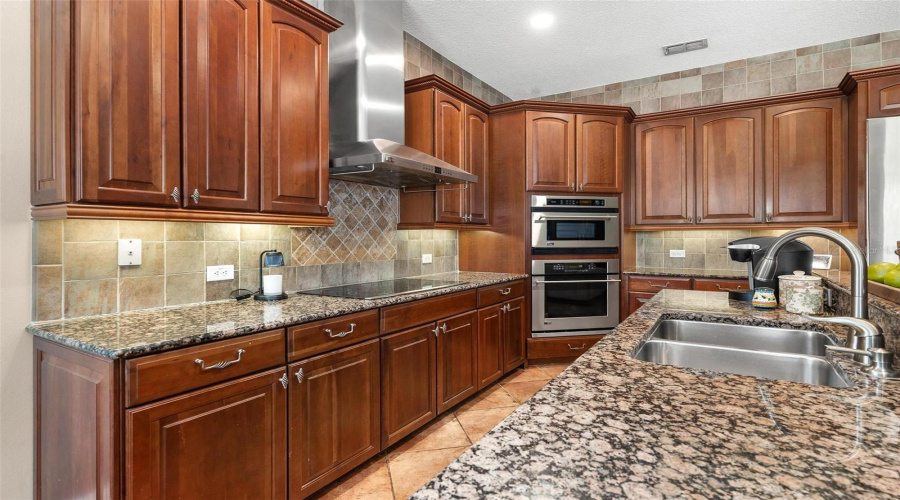 Upgraded Cabinets