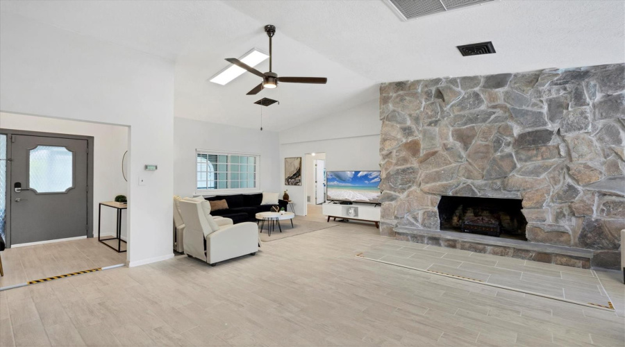 Englewood, Florida 34223, 3 Bedroom Bedrooms, ,2 Bathroombathrooms,Residential,For Sale,2Nd,0,Mfrn6140129