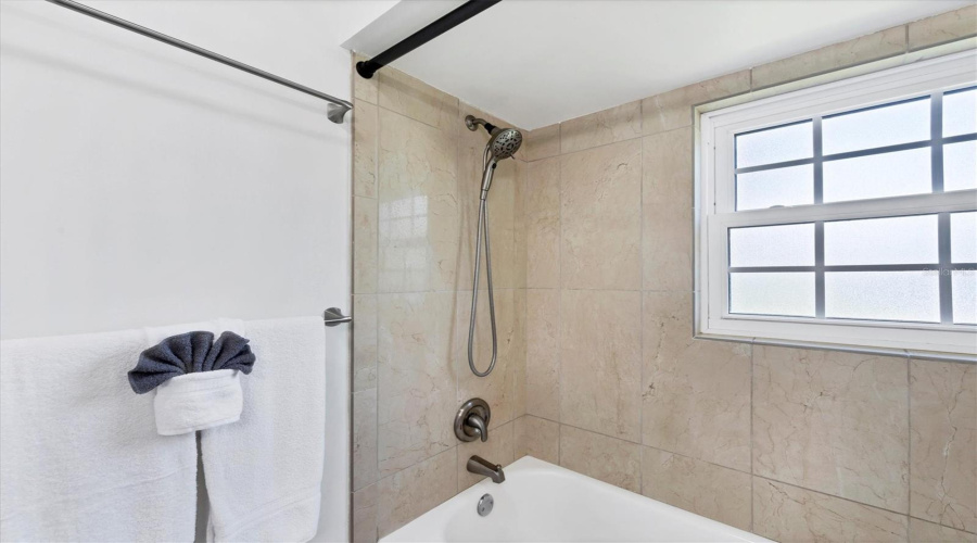Englewood, Florida 34223, 3 Bedroom Bedrooms, ,2 Bathroombathrooms,Residential,For Sale,2Nd,0,Mfrn6140129