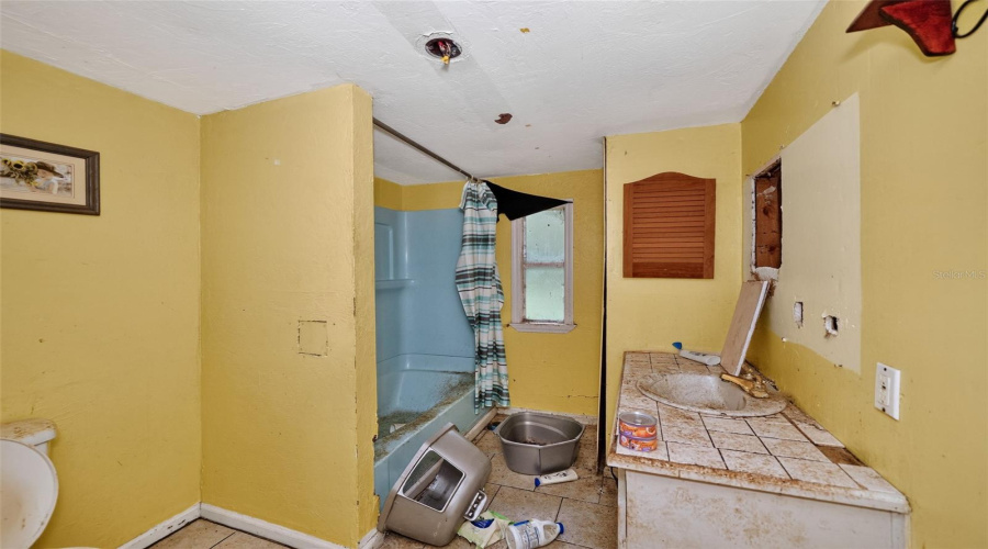 Havana, Florida 32333, 3 Bedroom Bedrooms, ,1 Bathroombathrooms,Residential,For Sale,Chambliss,0,Mfrtb8540935