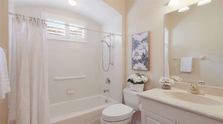 Bradenton, Florida 34202, 2 Bedroom Bedrooms, ,2 Bathroombathrooms,Residential,For Sale,Orchid Island,0,Mfra4695467