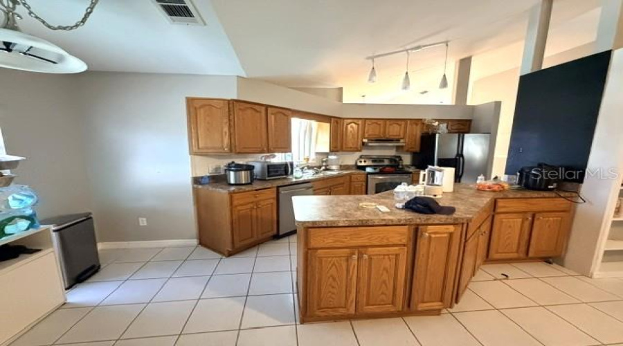 Orlando, Florida 32818, 4 Bedroom Bedrooms, ,2 Bathroombathrooms,Residential,For Sale,Sackett,0,Mfro6415947