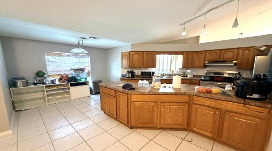 Orlando, Florida 32818, 4 Bedroom Bedrooms, ,2 Bathroombathrooms,Residential,For Sale,Sackett,0,Mfro6415947